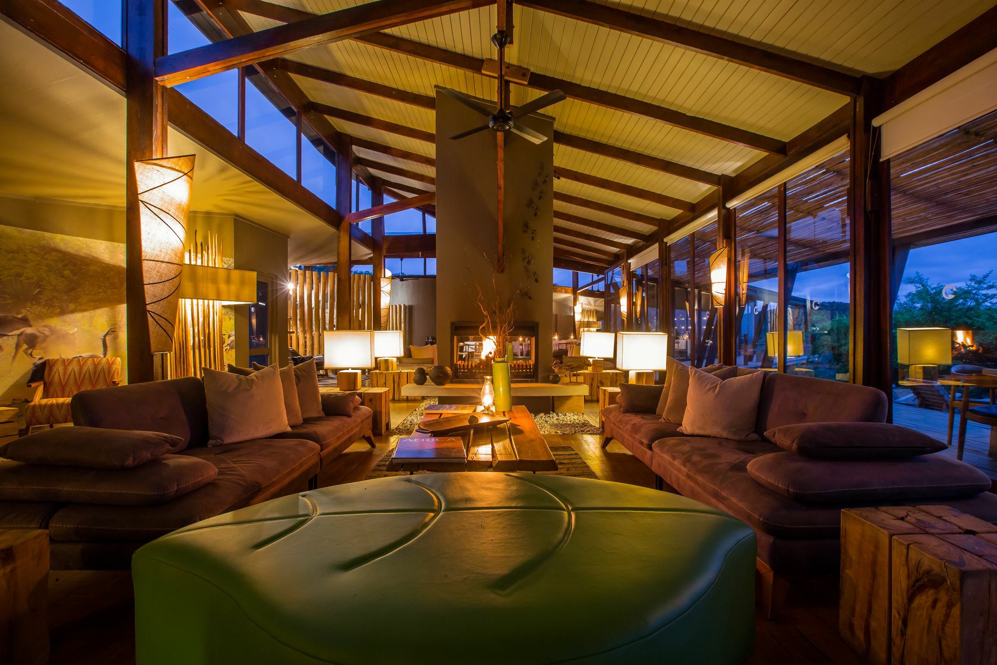 Rhino Ridge Safari Lodge KwaNompondo Экстерьер фото